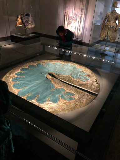 Ausstellung in Rüstkammer (SKD): Landschaftsmantel